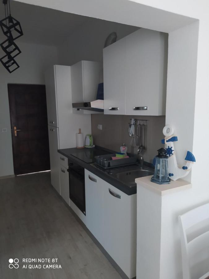 Apartmani Ana Vir Exterior foto